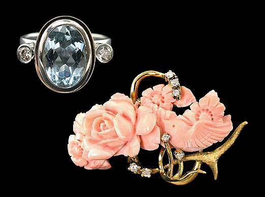 Uniek, Gouden Hanger-Broche  met Rose Koraal en Diamanten.