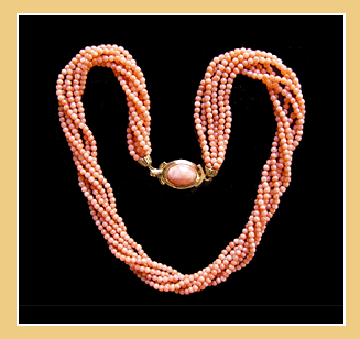 Rose Koraal Collier. 6 Strengen.