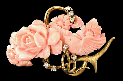 Unica, Gouden Hanger-Broche  met Rose Koraal en Diamanten.